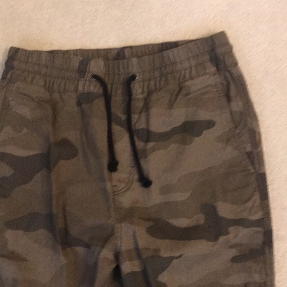 Men’s H & M Zipper Pants - Picture 2 of 3